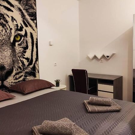 Spacious Apartment Near City Center And The Beach Split Exterior foto