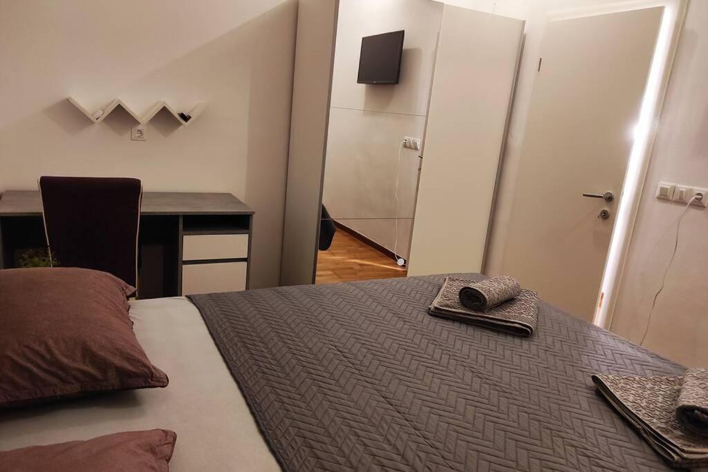 Spacious Apartment Near City Center And The Beach Split Exterior foto