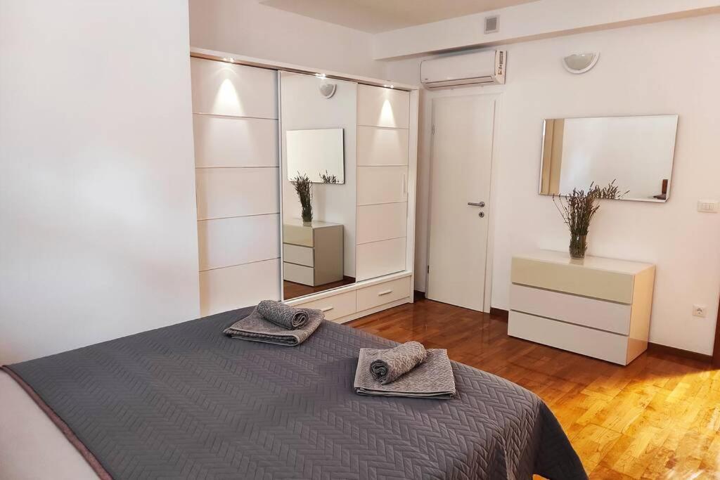 Spacious Apartment Near City Center And The Beach Split Exterior foto